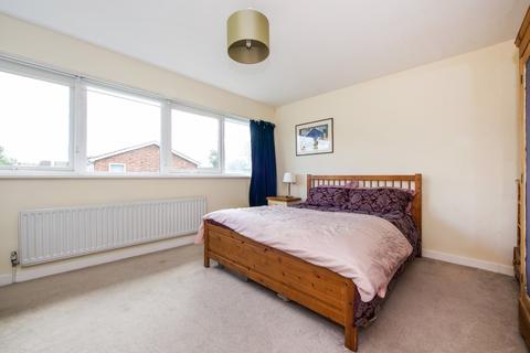 29 Stuart Road, Richmond, TW10 7QU