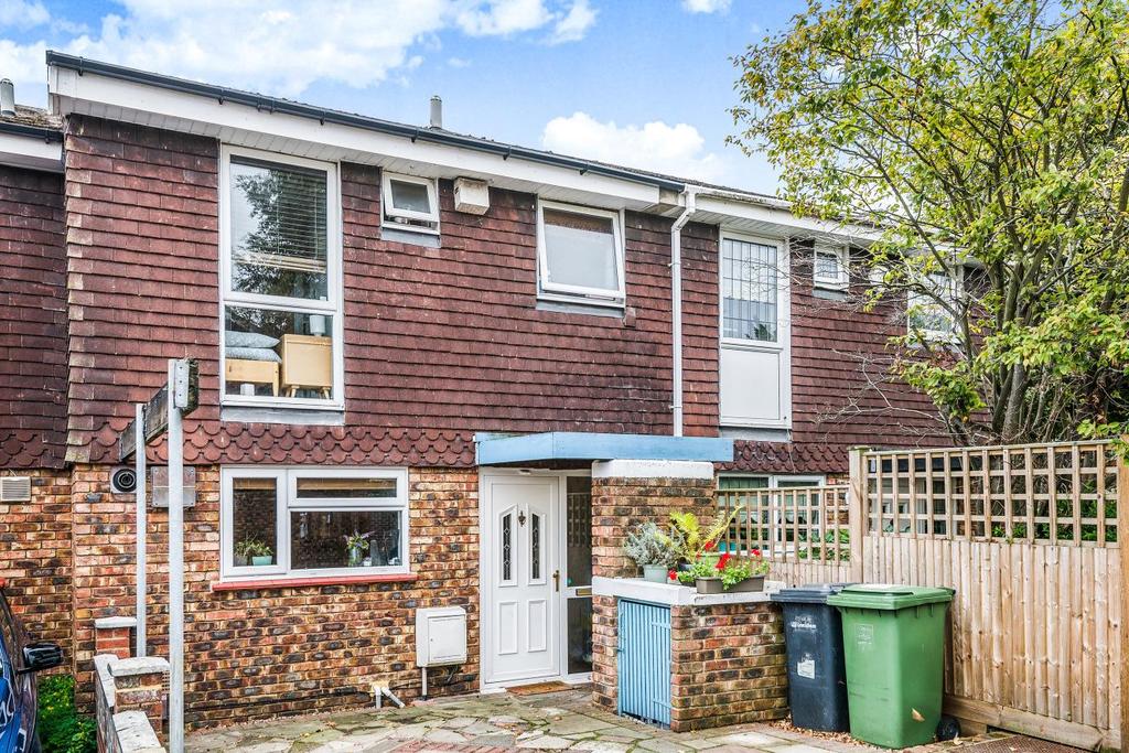 Lockwood Close, Sydenham 3 bed terraced house £545,000