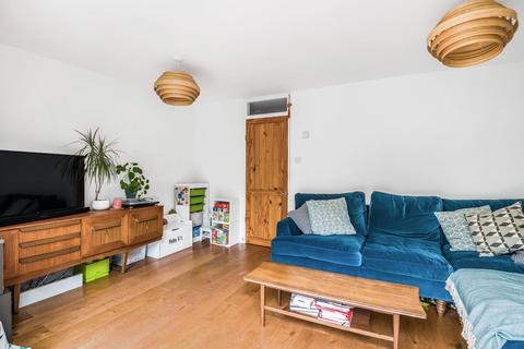 2 Lockwood Close, London, SE26 4HY