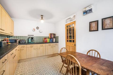 2 Lockwood Close, London, SE26 4HY