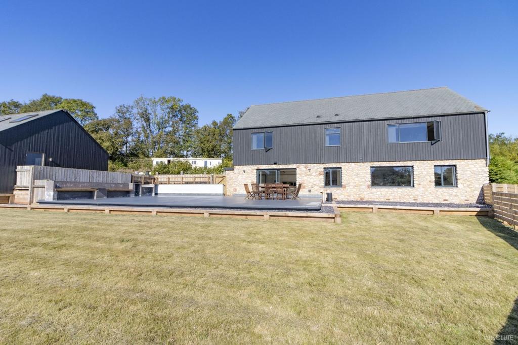 Edginswell Lane, Torquay, Devon, TQ2 4 bed detached house £900,000