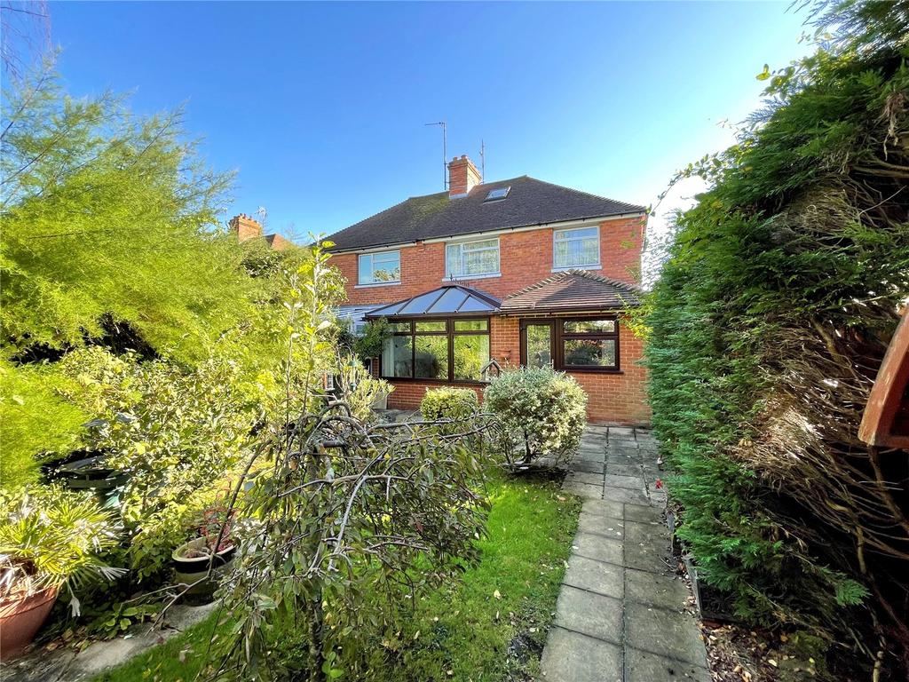Brodrick Road, Eastbourne, BN22 3 bed semidetached house £350,000