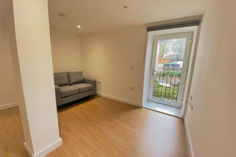 1 bedroom ground floor flat to rent, Fitzwilliam House, Comer Crescent, UB2 4XE