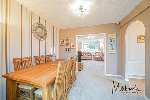 15 Bridgewater Road, Mosley Common, Manchester, M28 1AD