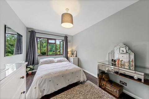 1 bedroom apartment to rent, Branden Lodge, 37 Burlington Road, Chiswick, W4