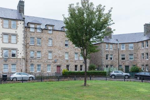 2 bedroom flat to rent, Piershill Square West, Meadowbank, Edinburgh, EH8