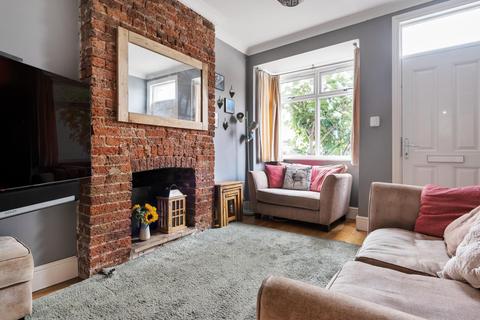 73a Alfred Road, Kingston Upon Thames, KT1 2TZ