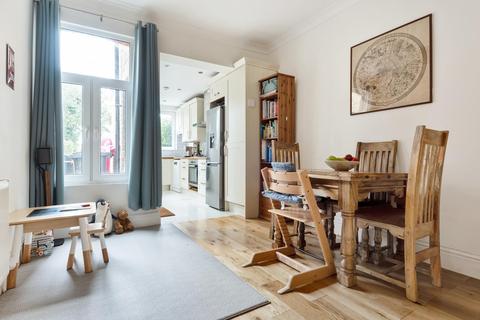 73a Alfred Road, Kingston Upon Thames, KT1 2TZ