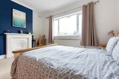 73a Alfred Road, Kingston Upon Thames, KT1 2TZ