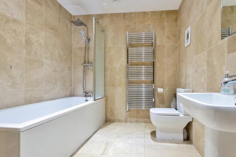 73a Alfred Road, Kingston Upon Thames, KT1 2TZ
