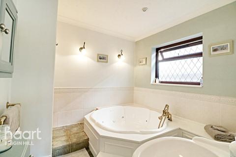 13 Edward Road, Biggin Hill, Westerham, TN16 3HN