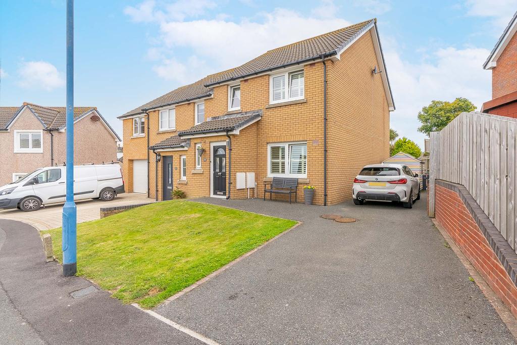 10, Y Vaarney Yiarg, Castletown 3 bed semidetached house £309,950