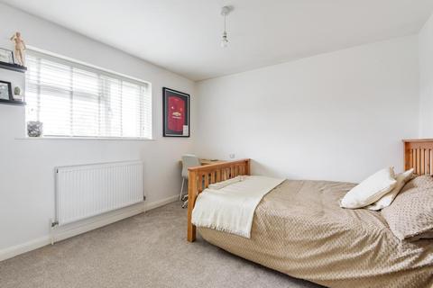9 Bonnersfield, Long Crendon, Aylesbury, HP18 9DJ