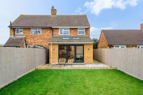 9 Bonnersfield, Long Crendon, Aylesbury, HP18 9DJ