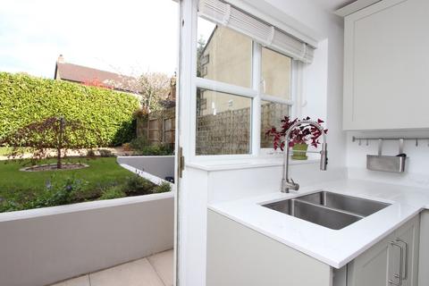 5 Marron Close, Axbridge, BS26 2PE