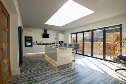 135 Bagnall Road, Nottingham, NG6 0LA