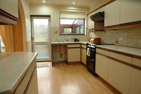 2 bedroom semi-detached bungalow for sale - Clifton Crescent, Royton, Oldham