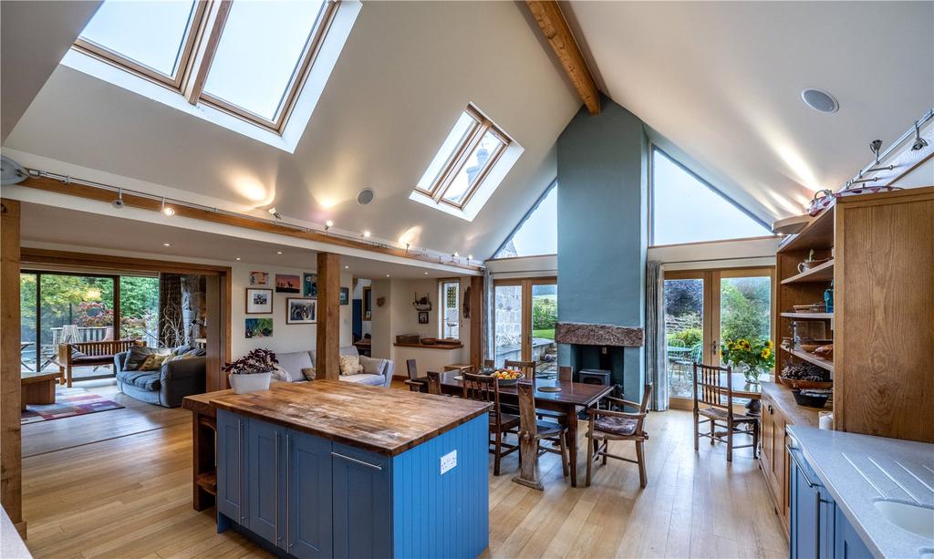 Woodend Cottage, Blairdaff, Inverurie, Aberdeenshire, AB51 5 bed