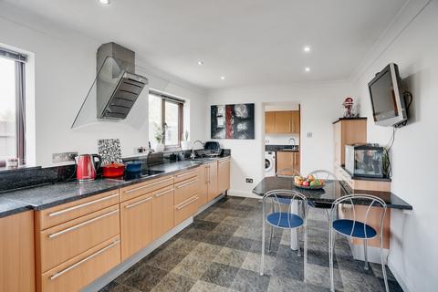 1 Glebe Road, Waterbeach, Cambridge, CB25 9RJ