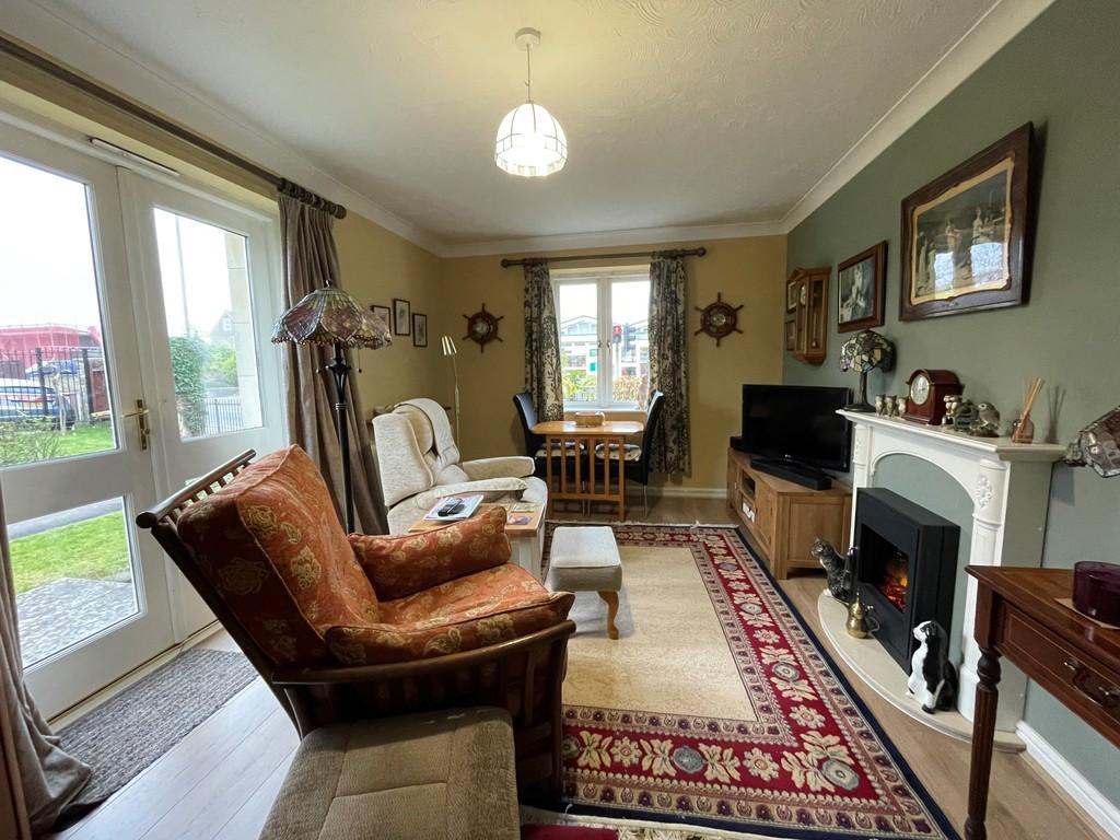 Giffords Court, Melksham 1 bed retirement property £125,000