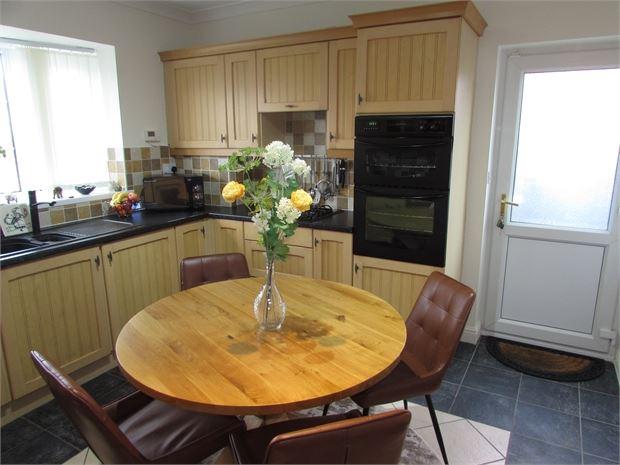 Additional Kitchen Picture