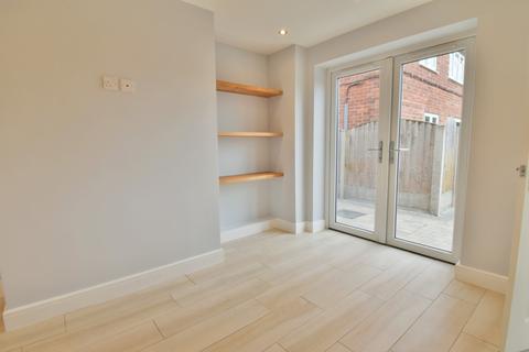 2a Hawthorn Crescent, Findern, Derby, DE65 6AN