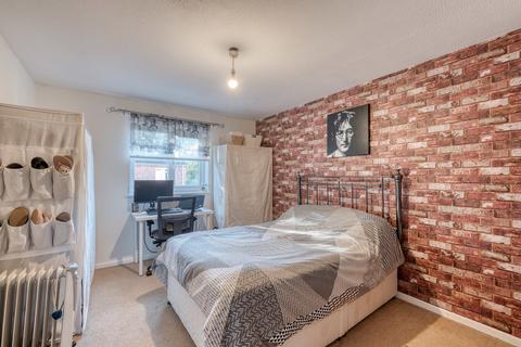 268 Exhall Close, Church Hill, Redditch, B98 9JD
