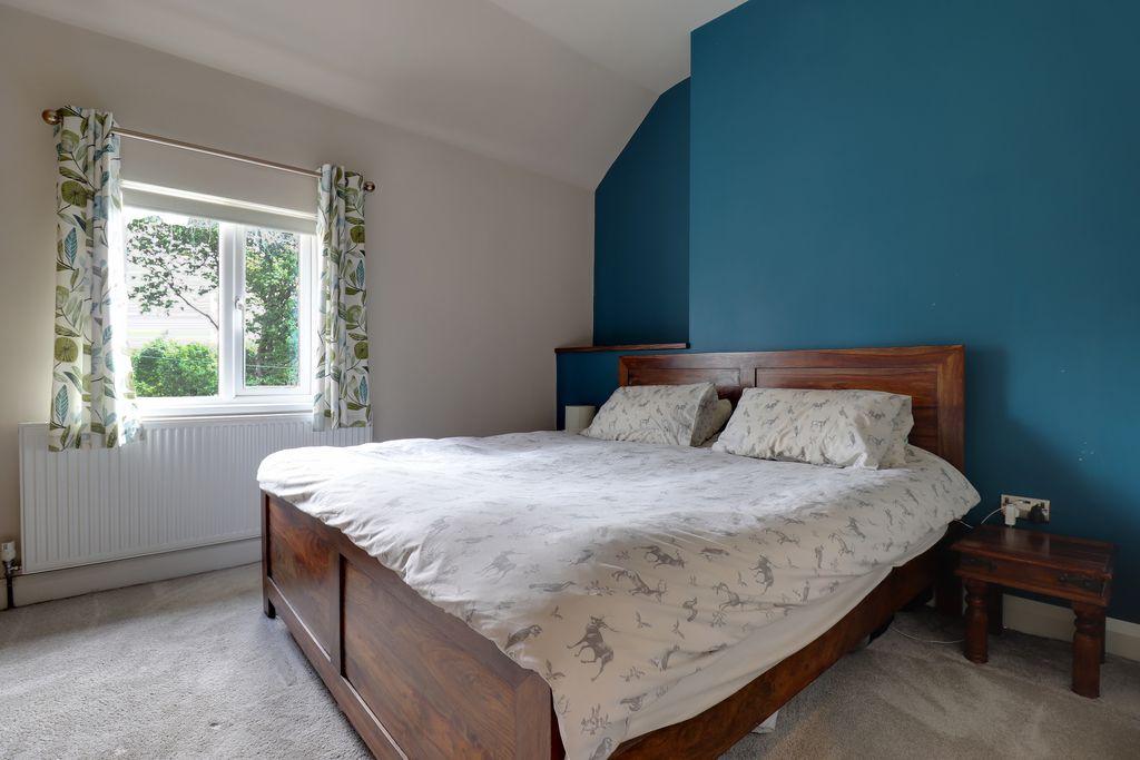 Bedroom 1 (Double)