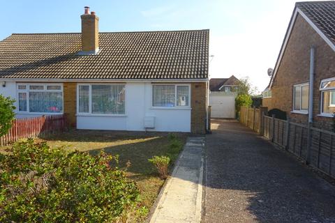 8 Leonard Road, Greatstone, New Romney, TN28 8UJ