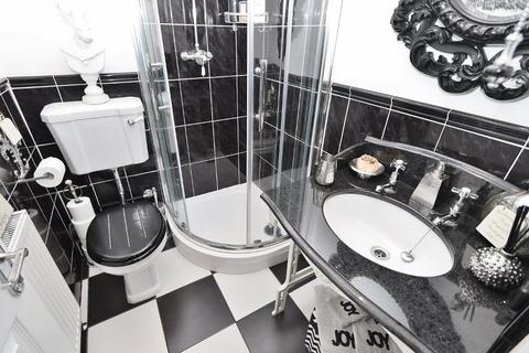 238 Collier Row Lane, Romford, RM5 3JB