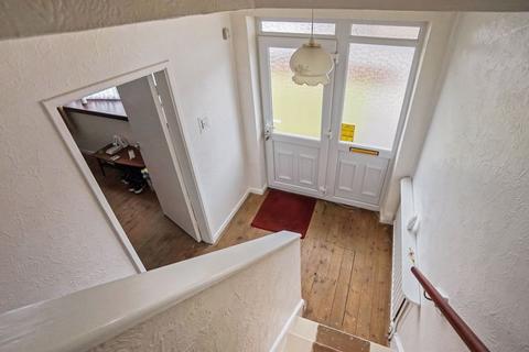 17 Bertram Close, Tipton, DY4 0EL