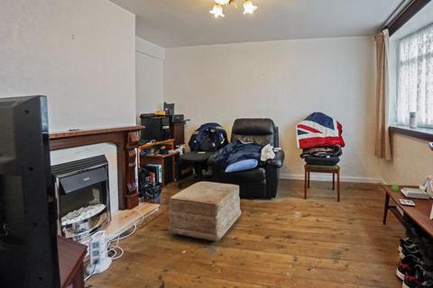 17 Bertram Close, Tipton, DY4 0EL