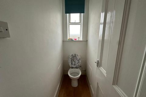 2 bedroom flat to rent, Mount Pleasant Road, Hastings, TN34 3SS