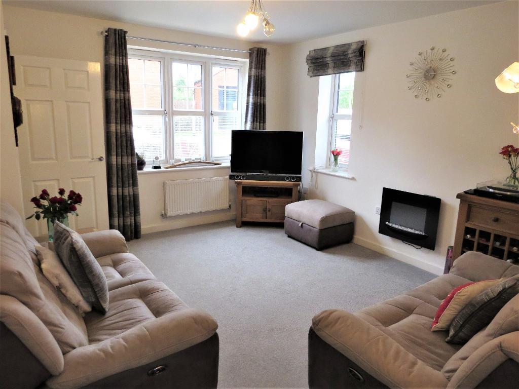 Monastery Gardens, Shepshed... 3 bed semidetached house £234,950