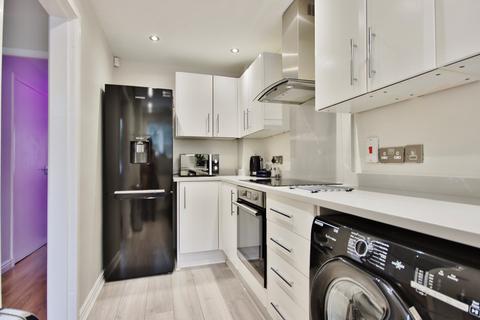 8 Adelaide Close, Worcester, WR3 8BD