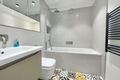 2 bedroom apartment to rent, Ainsley Street, E2