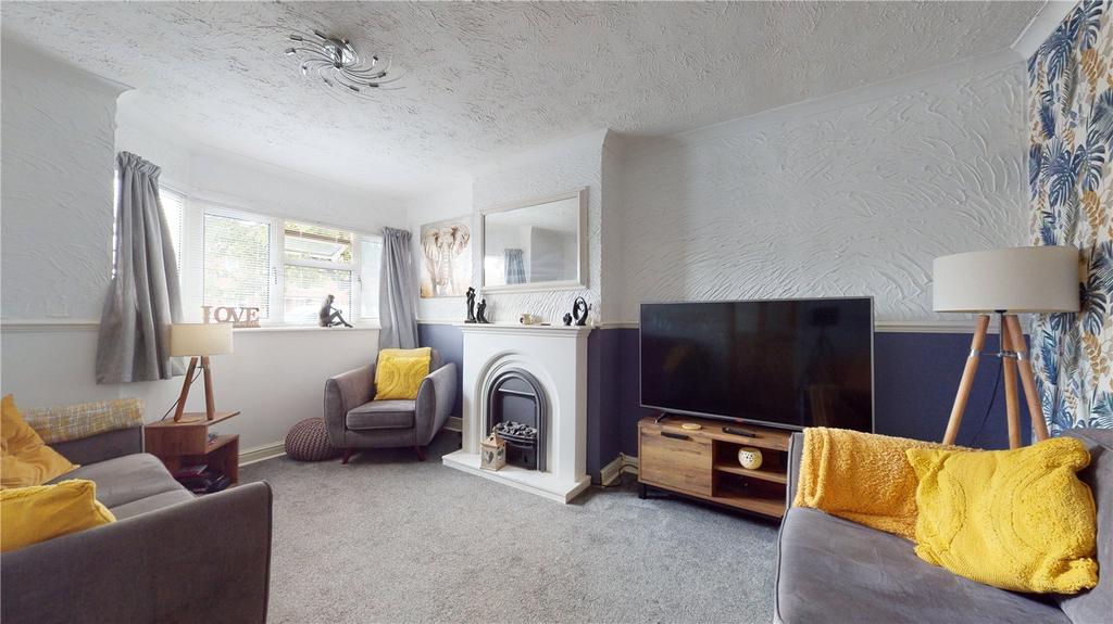 Tower Road, Lancing, West Sussex, BN15 3 bed semidetached house £350,000