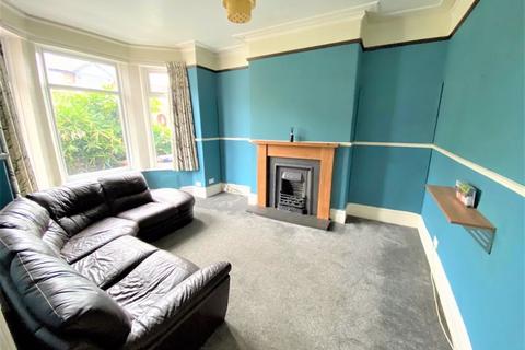 3 bedroom terraced house to rent, Alexandra Road, Manchester