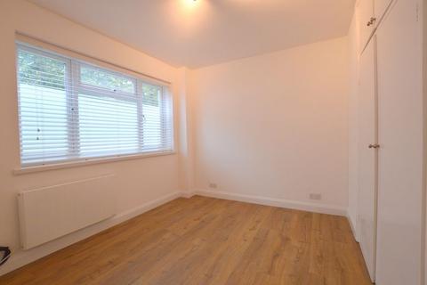 1 bedroom maisonette to rent, Westfield Park, Hatch End