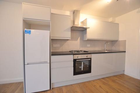 1 bedroom maisonette to rent, Westfield Park, Hatch End