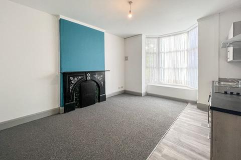 1 bedroom flat to rent, Flat 1, 249 Hainton Avenue