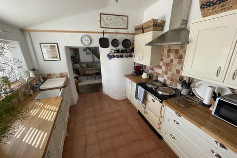 Wren Cottage The Square, Sheepwash, Beaworthy, EX21 5NE