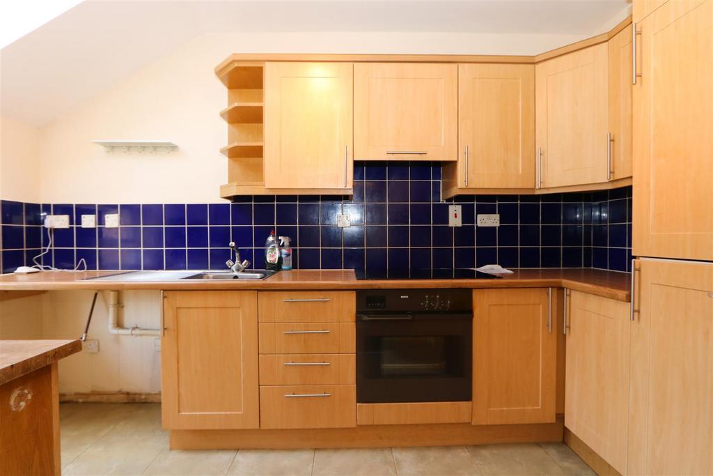 Kitchen 2.jpg