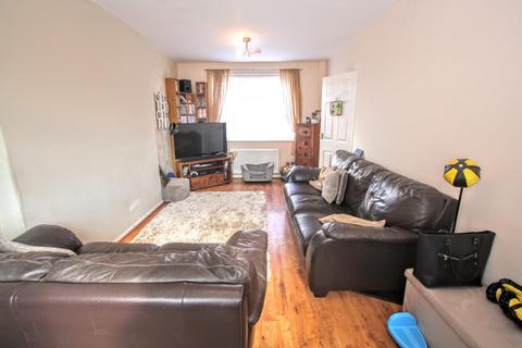 4 Waltham Close, Darlington, DL3 9RW