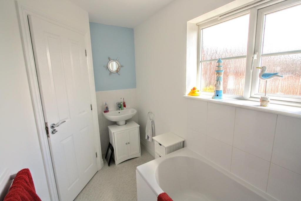 Family bathroom/w.c.