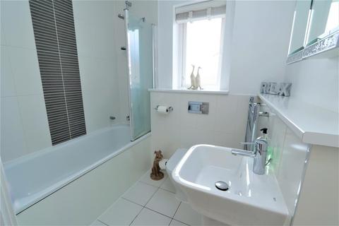 26 Kensington Way, Brentwood, CM14 4RL