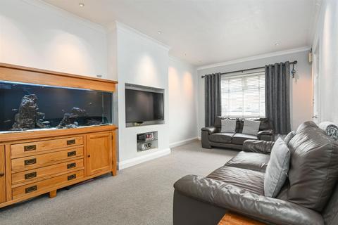 21 Berkeley Drive, West Molesey, KT8 1RA