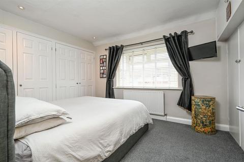 21 Berkeley Drive, West Molesey, KT8 1RA