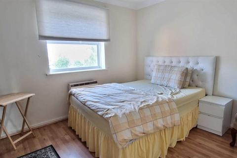 1 bedroom flat for sale - Burns Avenue, Chadwell Heath, Romford