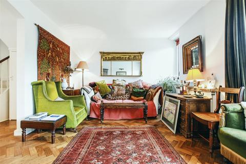 9 Magnolia Wharf, London, W4 3NY